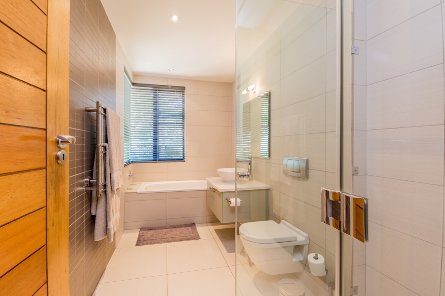 4 Bedroom Property for Sale in Pearl Valley at Val de Vie Western Cape